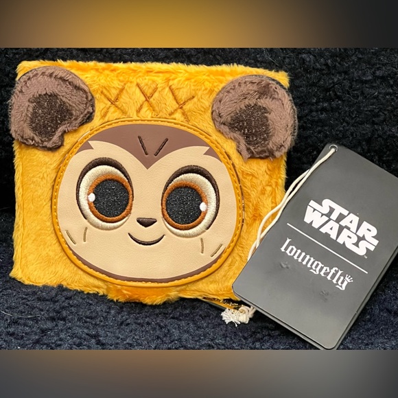 NWT Loungefly Star Wars plush Wicket bi-fold wallet - Picture 6 of 12